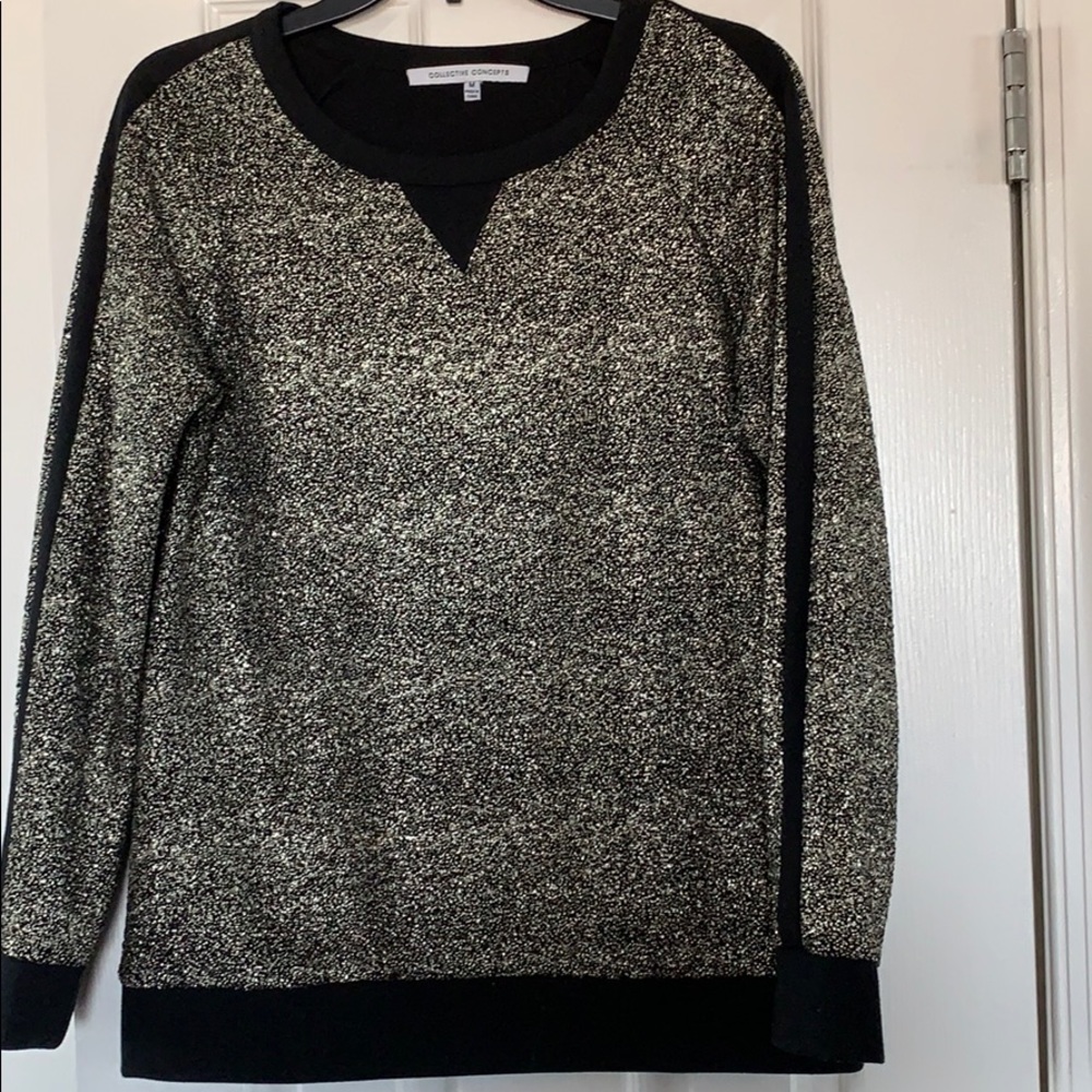 Women’s gold and black textured top